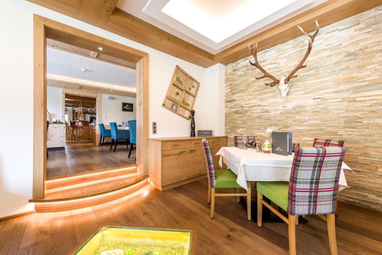 Wohlfuehlhotel Berg Heil Holzgau Dış mekan fotoğraf