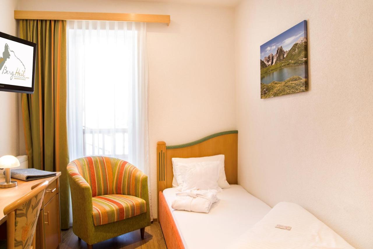 Wohlfuehlhotel Berg Heil Holzgau Dış mekan fotoğraf