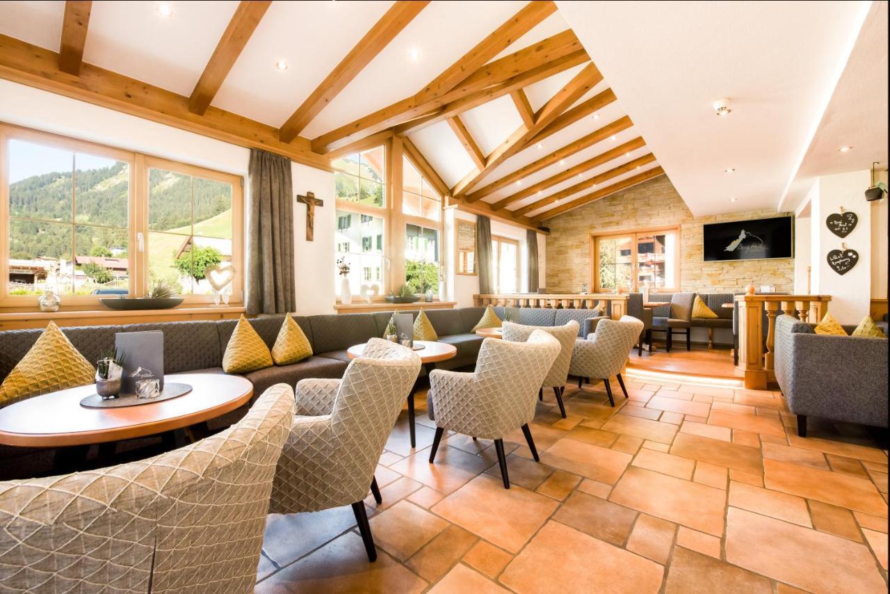 Wohlfuehlhotel Berg Heil Holzgau Dış mekan fotoğraf