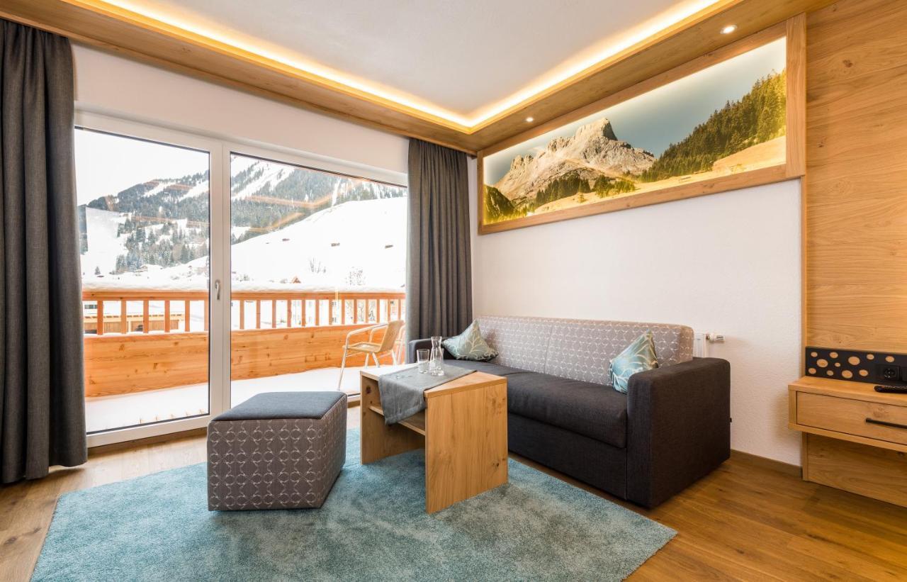 Wohlfuehlhotel Berg Heil Holzgau Dış mekan fotoğraf
