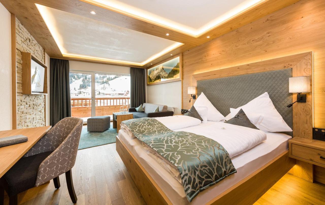 Wohlfuehlhotel Berg Heil Holzgau Dış mekan fotoğraf